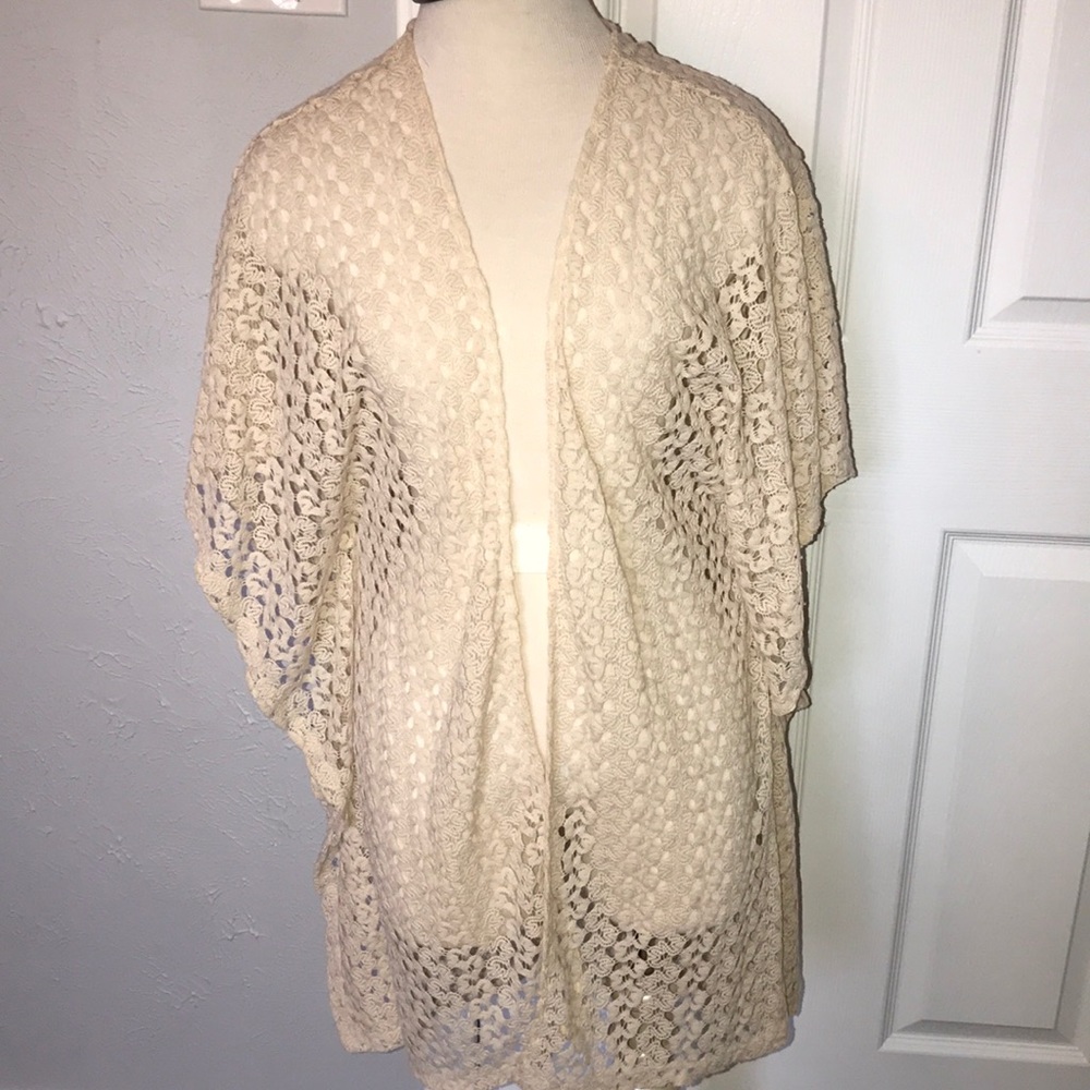 VINTAGE Cute Crocheted Kimono